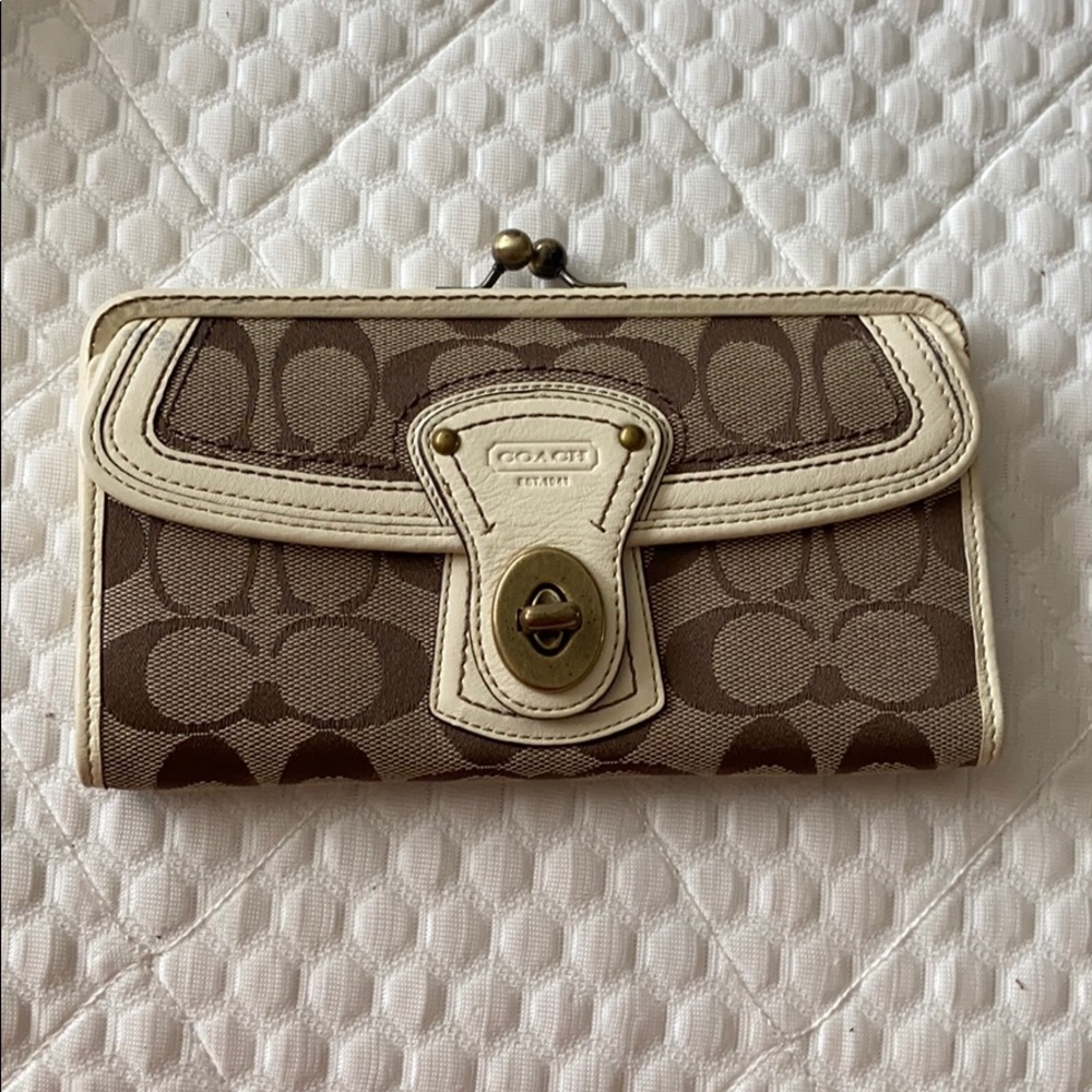 Coach Wallet 12 Card Holder with Coin Holder